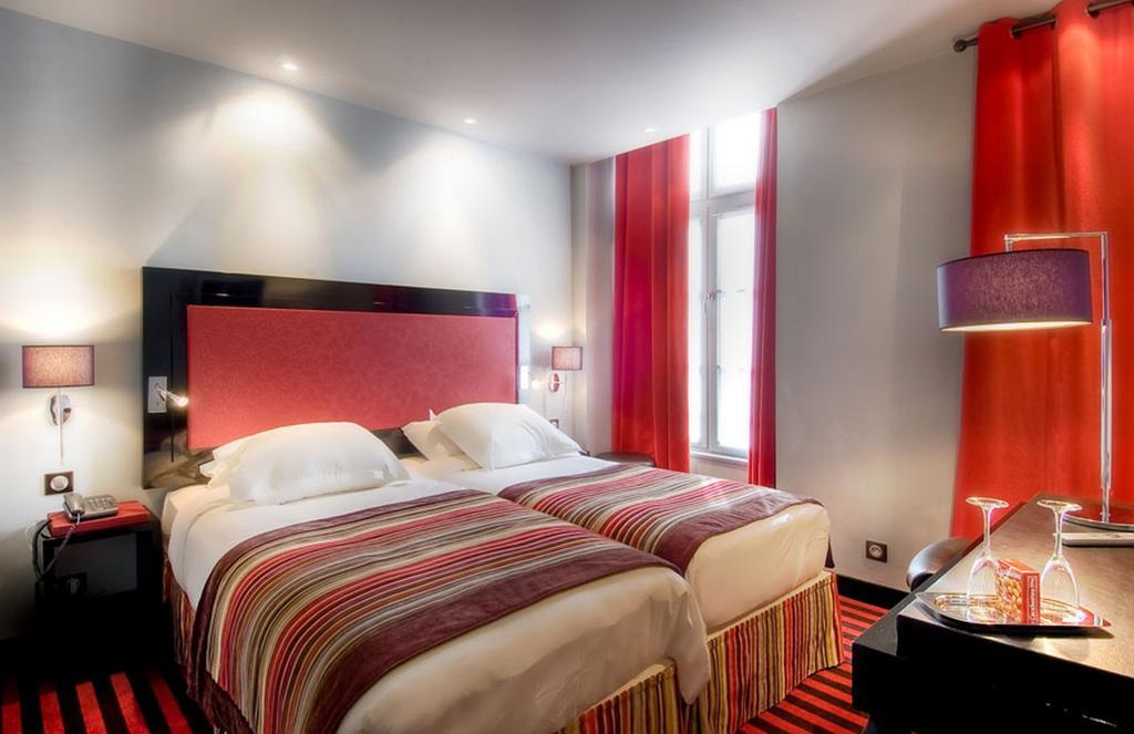 Les Tournelles Hotel Paris Cameră foto