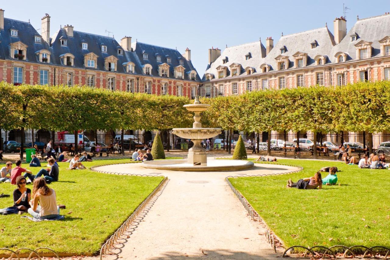 Les Tournelles Hotel Paris Exterior foto